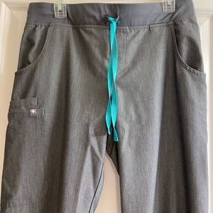 Figs Graphite kade women’s medium tall scrub pants